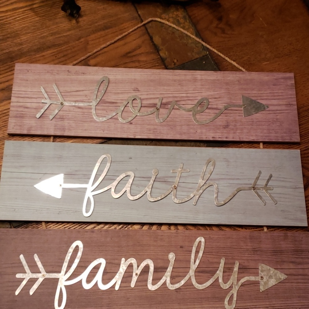 Love Faith Family Wall Hanging Sign